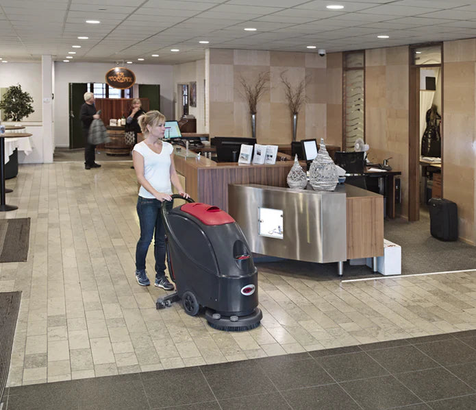 What is the Difference Between a Floor Scrubber and a Floor Polisher?