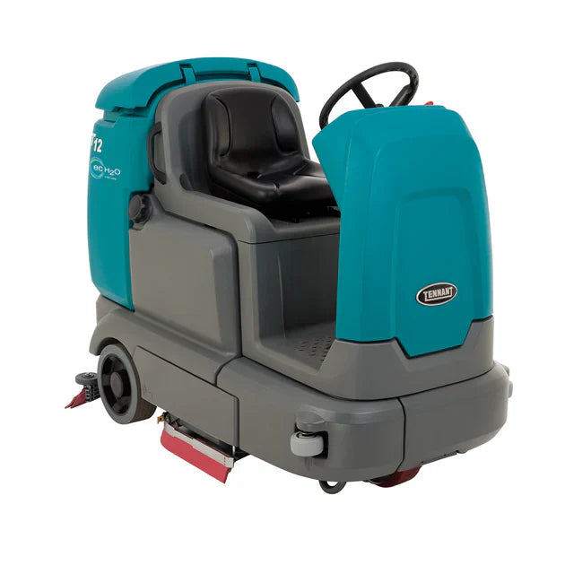 tennant t7 vs t12