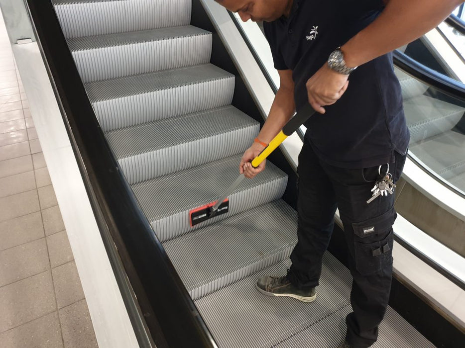 Escalator Riser Cleaner, 9", Pads Sold Separately, Escateq