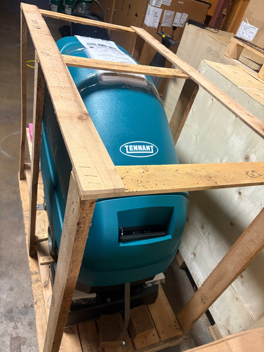 Tennant 1530, Walk Behind Carpet Extractor, 30 Gallon, 19", 1 Year Warranty, Demo Unit