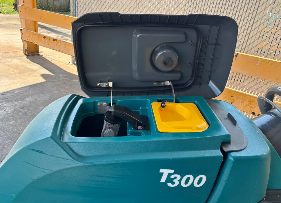 Refurbished Tennant T300, 20" Walk Behind Disk Floor Scrubber, Battery, Self Propel, 3/1/1 Warranty