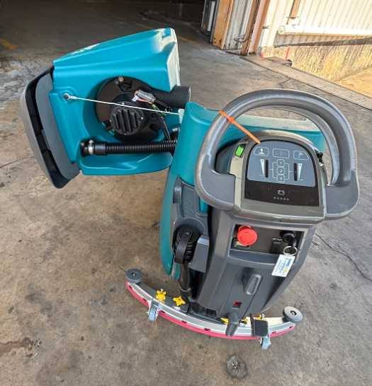 Refurbished Tennant T300, 20" Walk Behind Disk Floor Scrubber, Battery, Self Propel, 3/1/1 Warranty