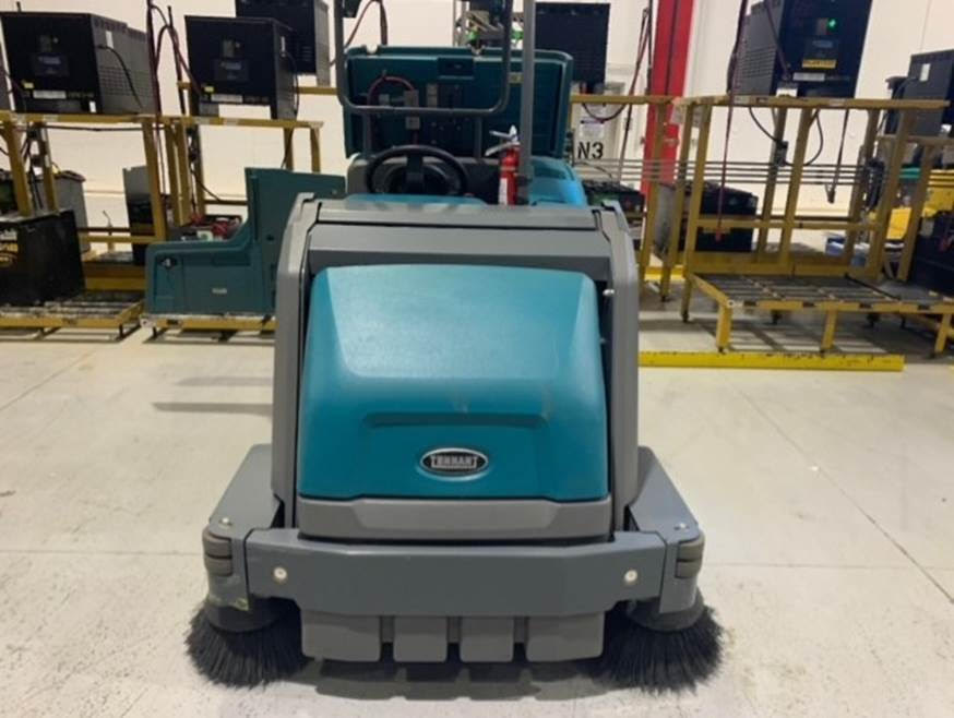 Refurbished Tennant M17, Floor Sweeper Scrubber, 36", 75 Gallon, Battery, Ride On, Cylindrical