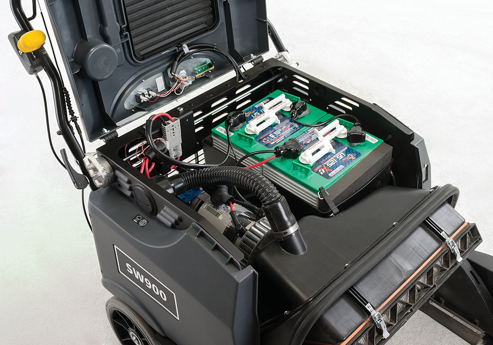 Advance SW900, Floor Sweeper, 33", 15 Gallon Hopper, Battery, Self Propel, 3 Year Warranty