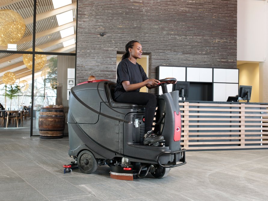 Viper AS850R, Rider Floor Scrubber, 32", 31 Gallon, Battery,  Disk, 3 Year Warranty