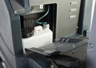 Advance ES4000, Carpet Extractor, 28 Gallon, 28", Ride On, Battery, 3 Year Warranty